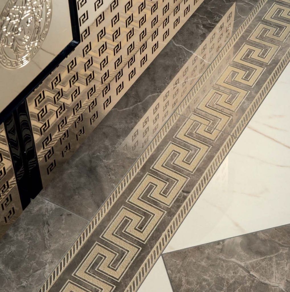 Versace 12.jpg